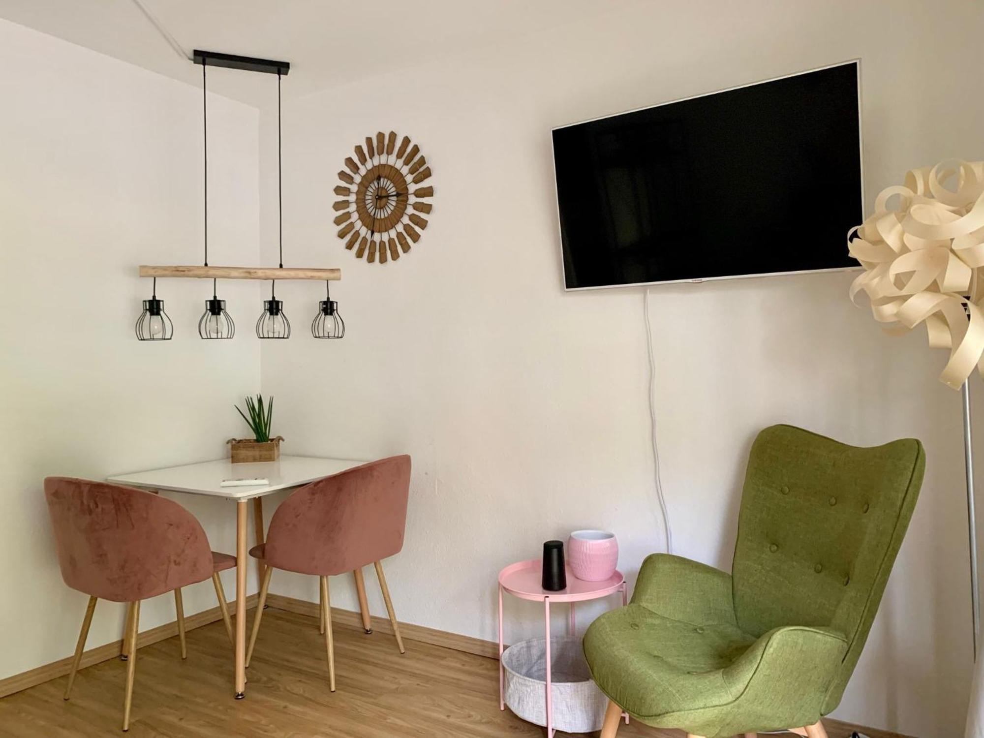 Apartment Sali - - Studioapartments Essen
