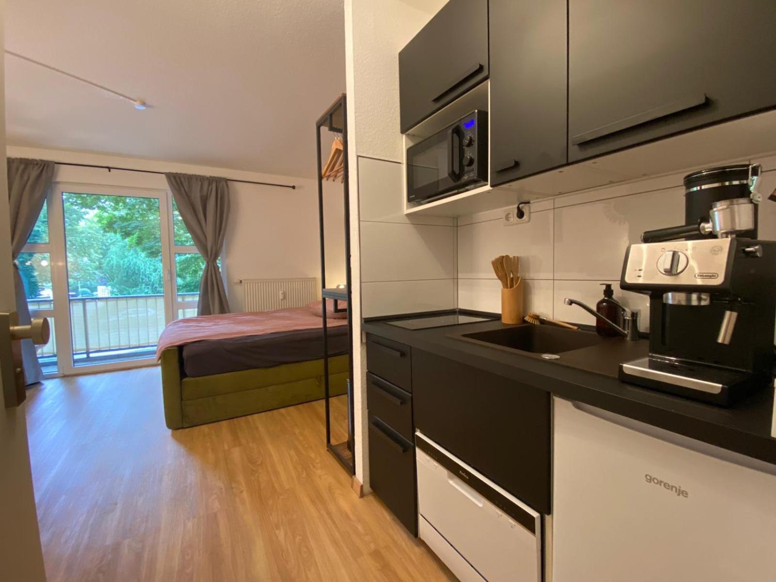 Apartment Sali - - Studioapartments Essen